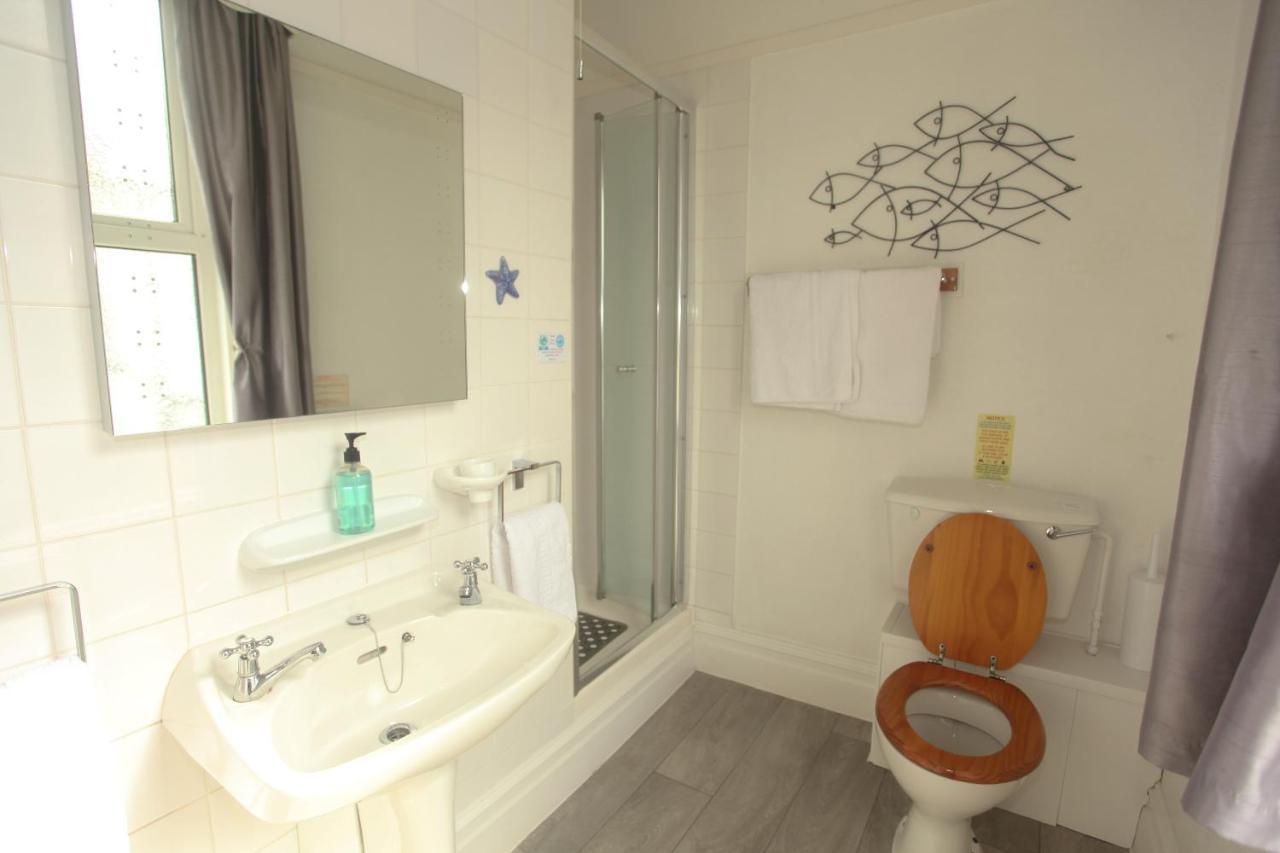 The Clydesdale Guest house 4*