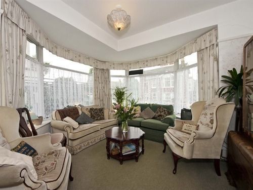 The Clydesdale Guest house 4*